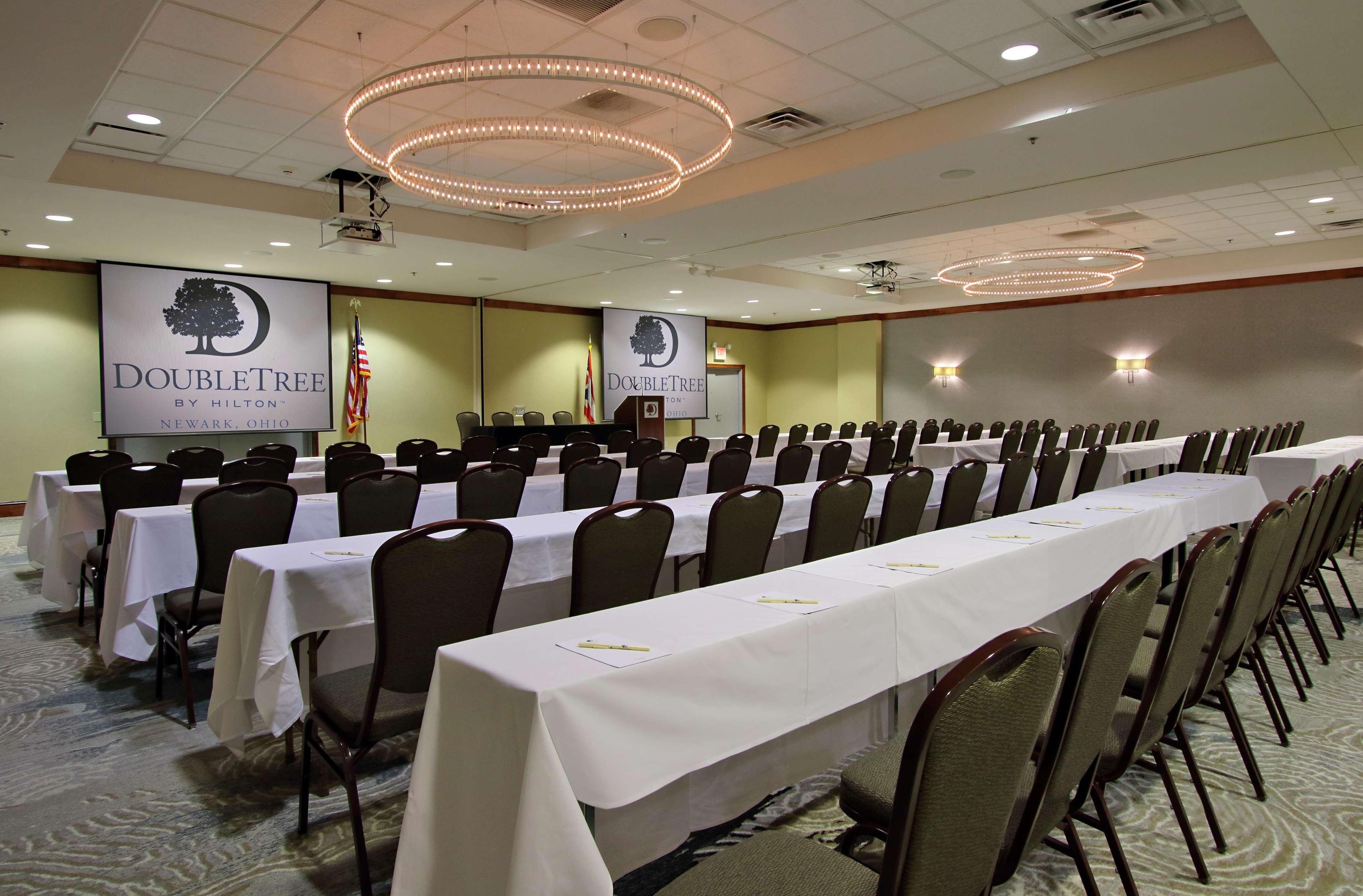 Doubletree By Hilton Newark Hotel Exterior photo